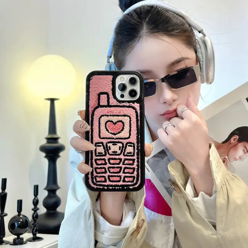 Phone fur case - כיסוי טלפון פרוותי חמוד במיוחד ואופנתי לאייפון