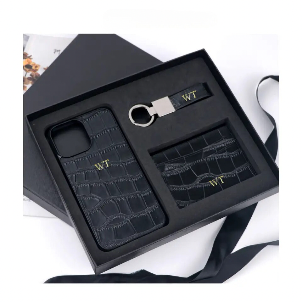 Custom leather key chain,iphone case and wallet - ארנק, כיסוי לאייפון ומחזיק מפתחות מעור בעיצוב אישי iphone case FantasyCaseIL