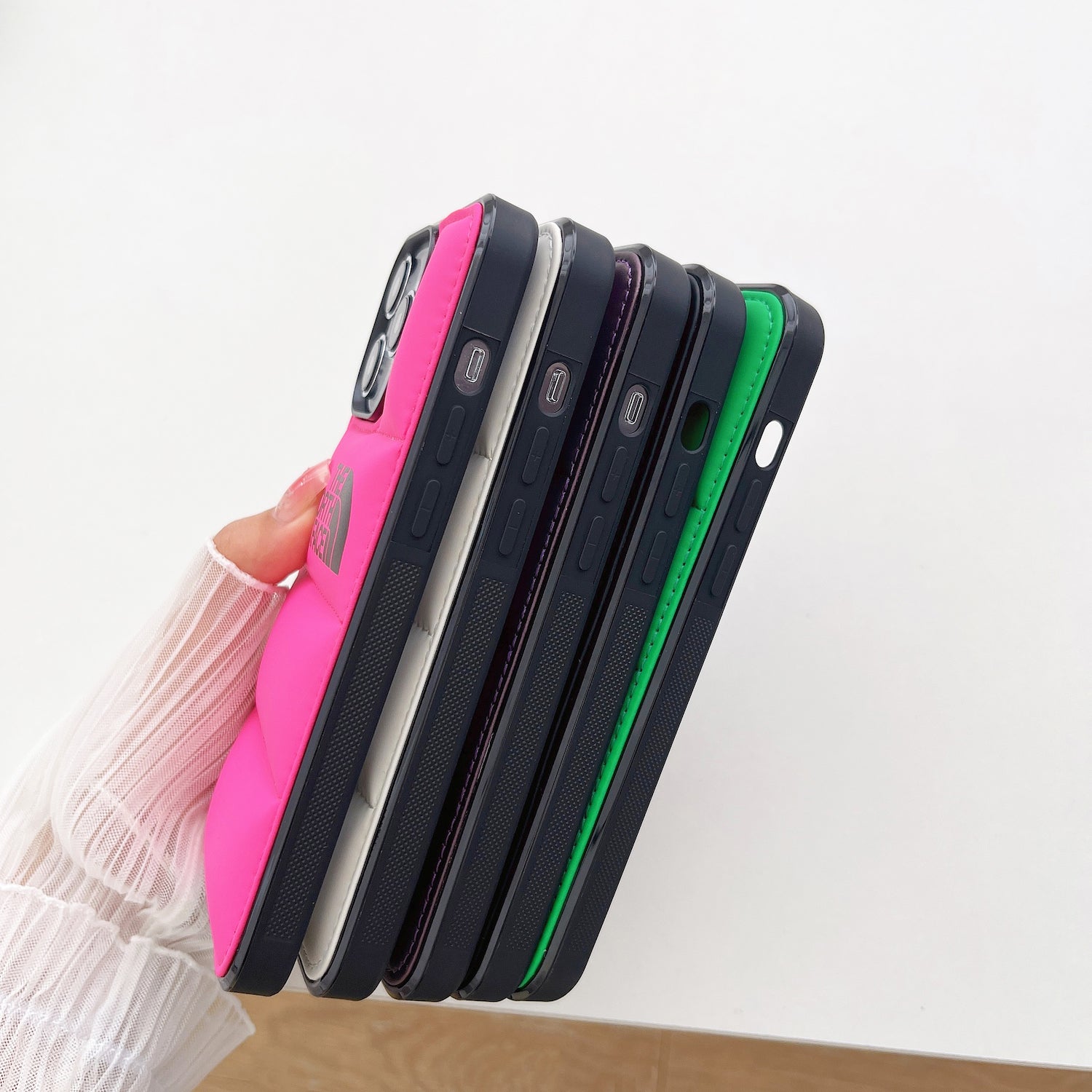 The north face puffer - כיסוי אופנתי איכותי ומעוצב במיוחד לאייפון