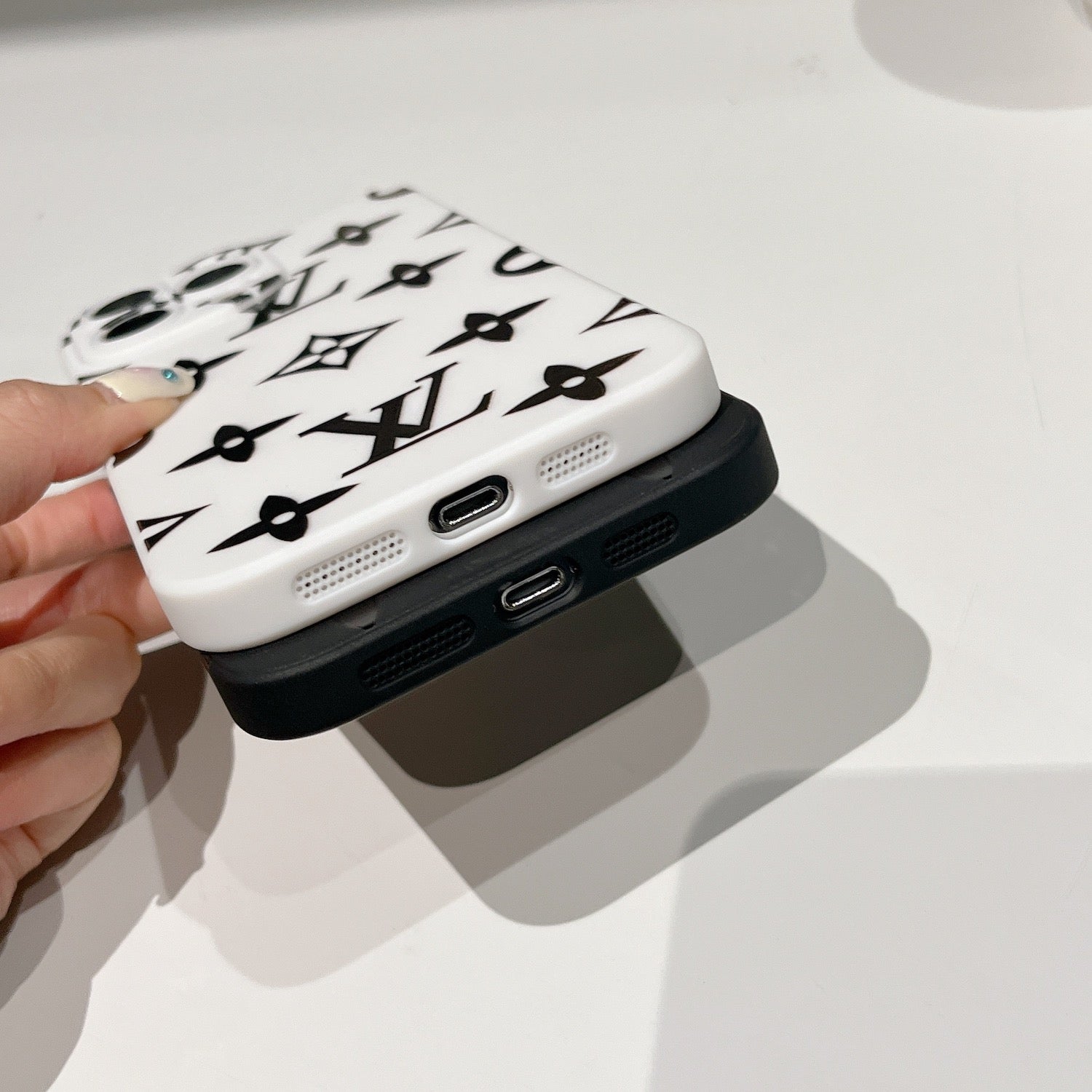 Louis vuitton - כיסוי יוקרתי אופנתי וסופר מעוצב לאייפון