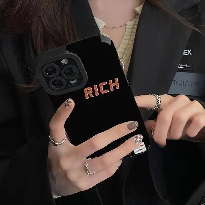 Rich - כיסוי אופנתי איכותי ומעוצב במיוחד לאייפון