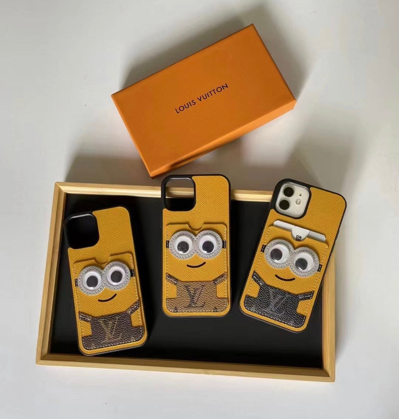 The minions - כיסוי מגניב איכותי ומעוצב במיוחד לאייפון iphone case FantasyCaseIL