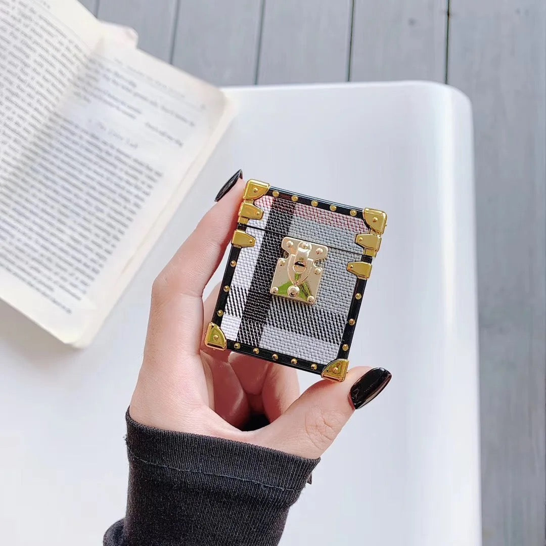 כיסוי כספת יוקרתי - לאיירפודס iphone case FantasyCaseIL