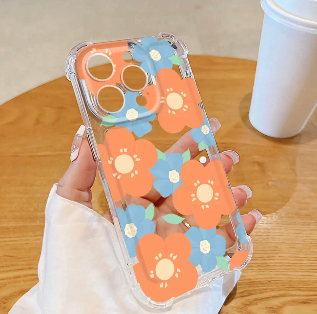 Beautiful flowers case - כיסוי בעיצוב פרחים סופר אופנתי לאייפון