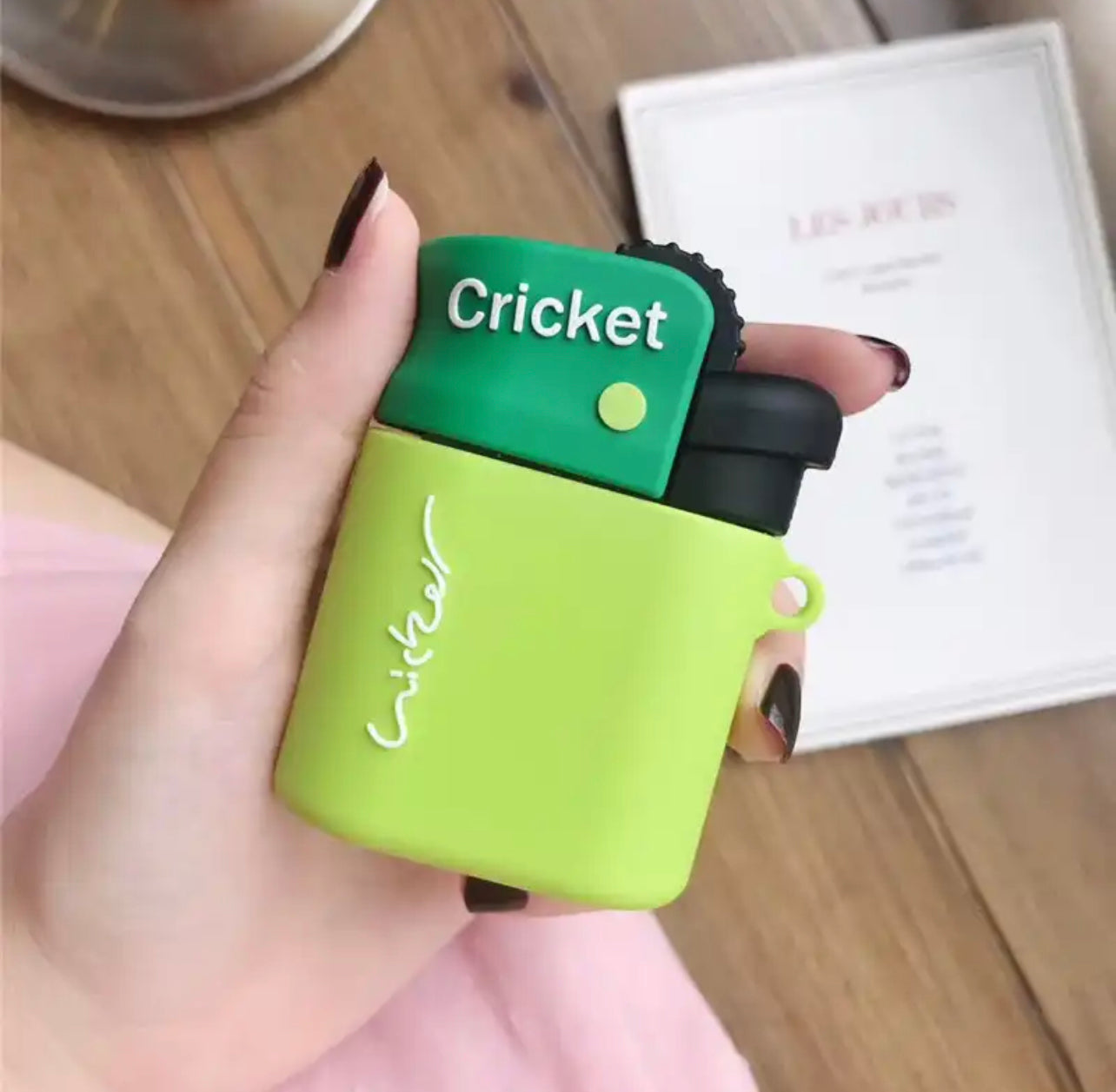 Cricket - כיסוי איכותי ומעוצב במיוחד לאיירפודס iphone case FantasyCaseIL