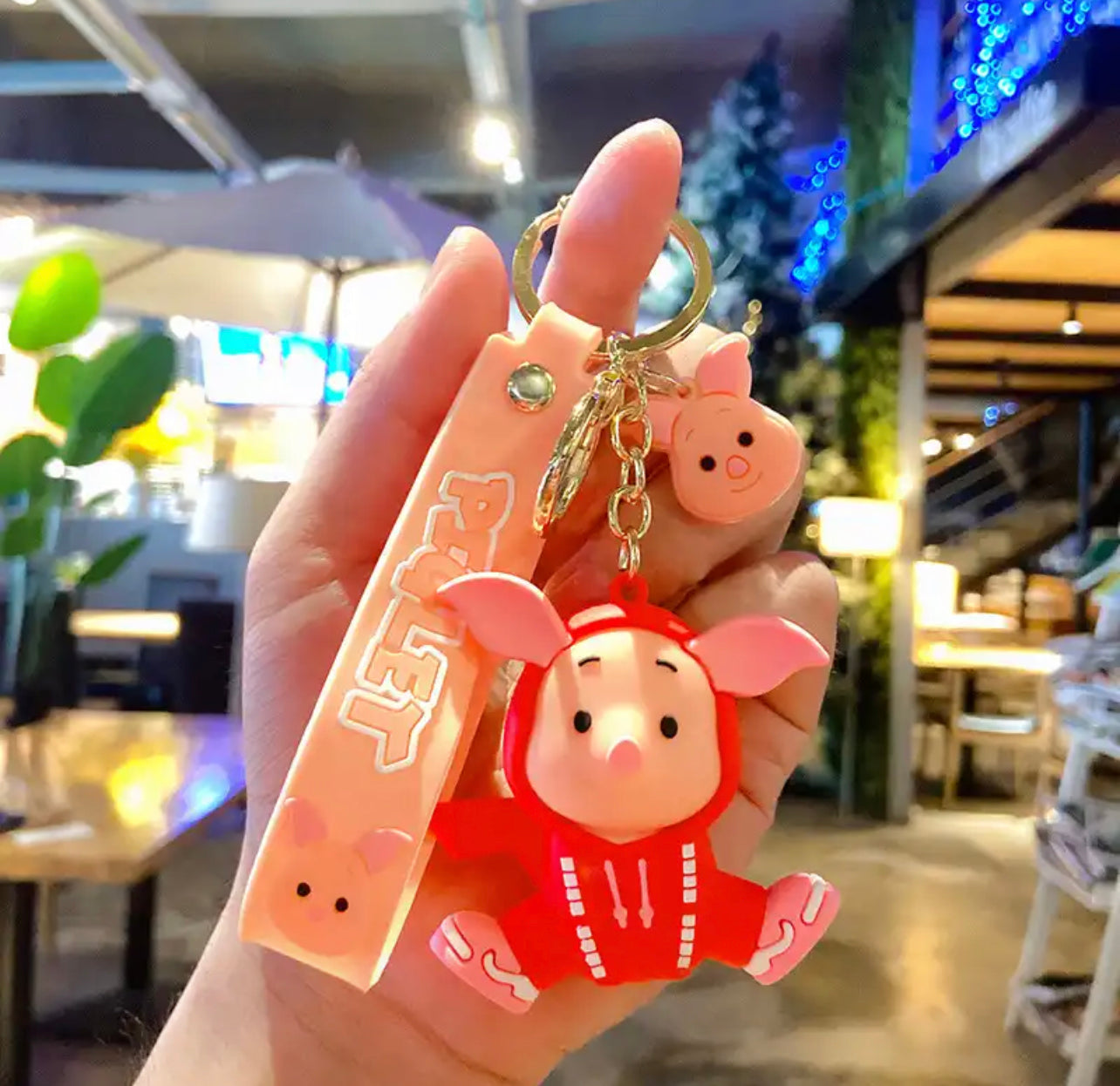 Winnie the pooh key chain - מחזיק מפתחות איכותי וסופר אופנתי