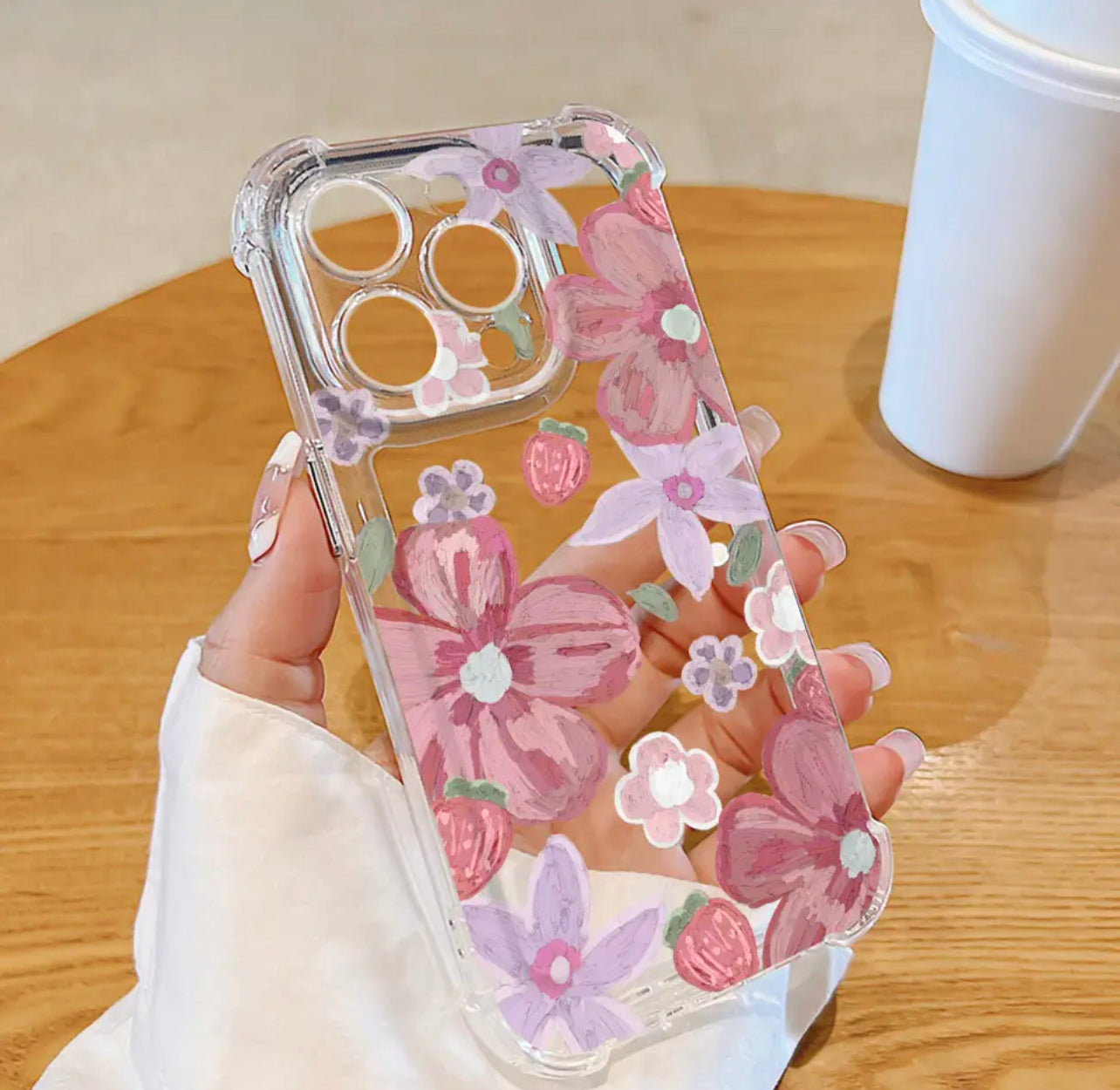 Beautiful flowers case - כיסוי בעיצוב פרחים סופר אופנתי לאייפון