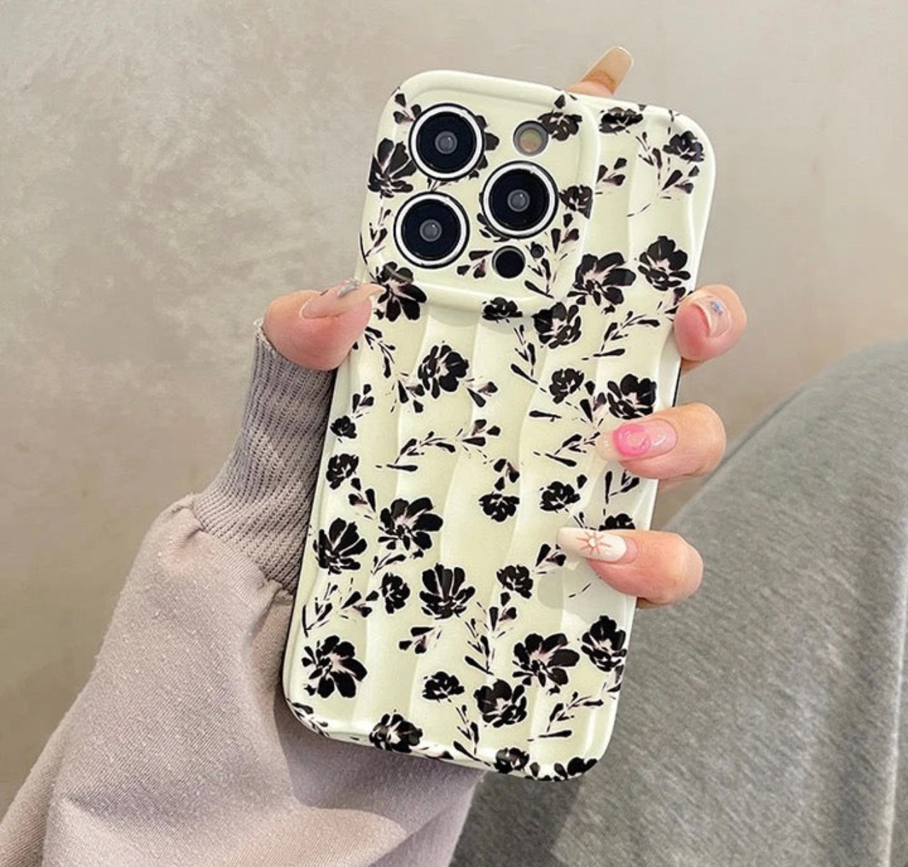 Beautiful aesthetic flowers case - כיסוי פרחים אופנתיים יוקרתיים ואסתטיים במיוחד לאייפון iphone case FantasyCaseIL