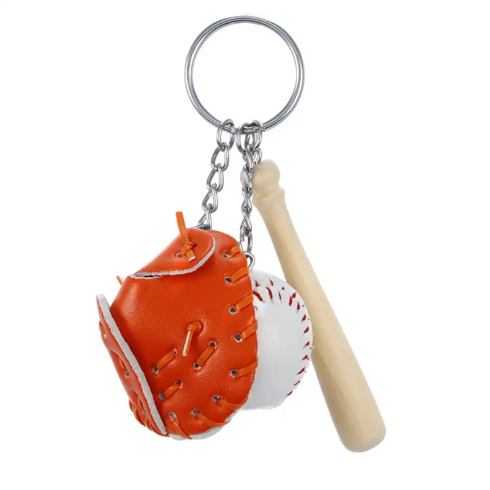 Baseball key chain - מחזיק מפתחות איכותי וחמוד במיוחד iphone case FantasyCaseIL