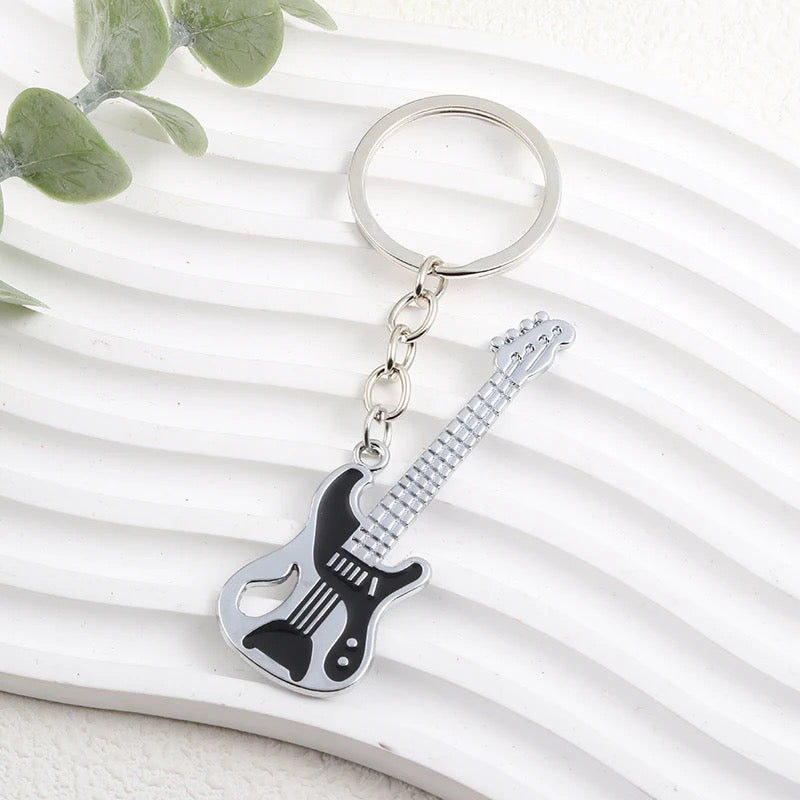 Guitar key chain - מחזיק מפתחות סופר מגניב בעיצוב גיטרה חשמלית