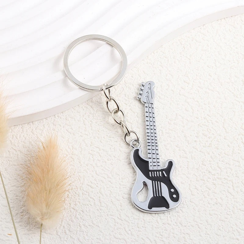 Guitar key chain - מחזיק מפתחות סופר מגניב בעיצוב גיטרה חשמלית