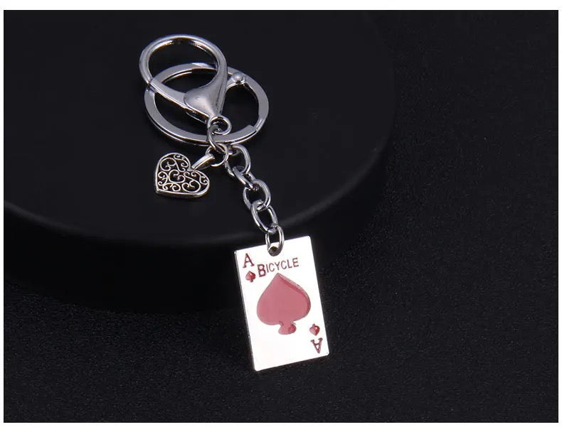 Ace card key chain - מחזיק מפתחות מגניב במיוחד בעיצוב אס עלה iphone case FantasyCaseIL