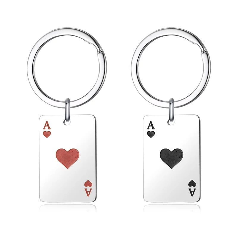 Ace card key chain - מחזיק מפתחות מגניב במיוחד בעיצוב אס לב/עלה iphone case FantasyCaseIL