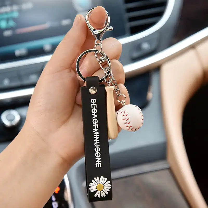 Baseball key chain - מחזיק מפתחות חמוד בעיצוב בייסבול iphone case FantasyCaseIL