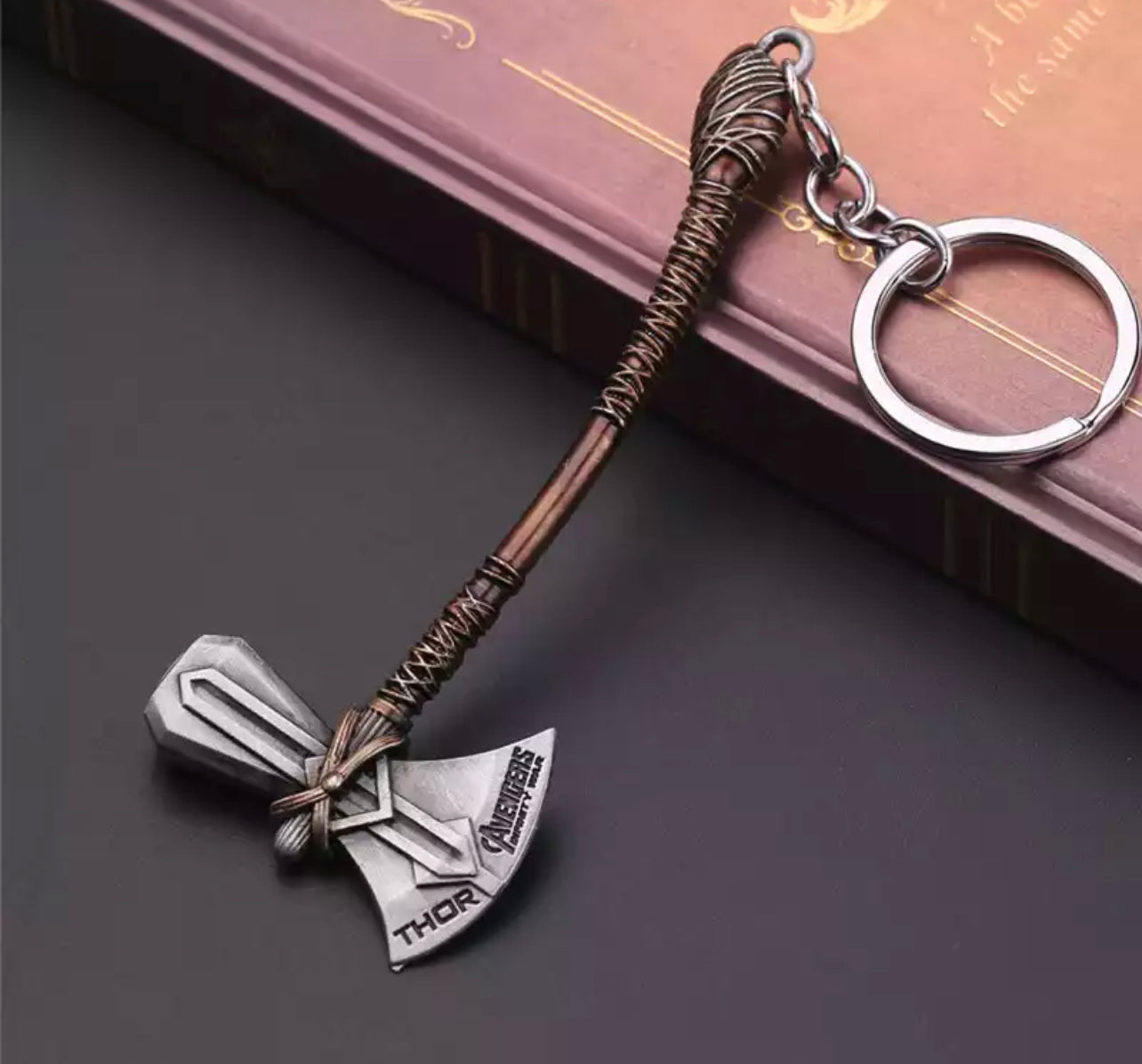 Thor - מחזיק מפתחות הגרזן של תור iphone case FantasyCaseIL