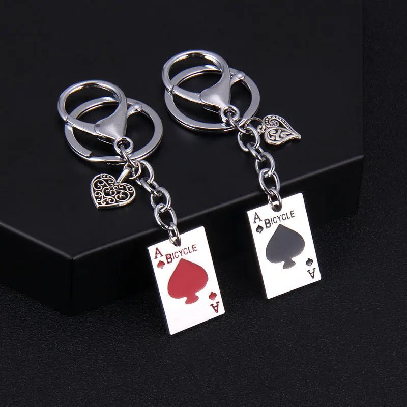 Ace card key chain - מחזיק מפתחות מגניב במיוחד בעיצוב אס עלה iphone case FantasyCaseIL