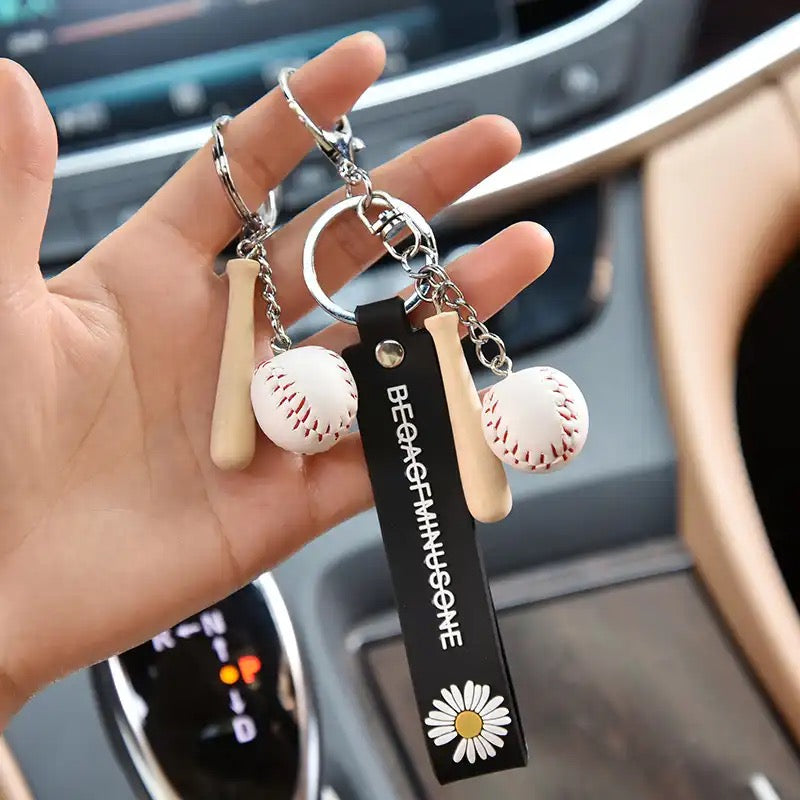 Baseball key chain - מחזיק מפתחות חמוד בעיצוב בייסבול iphone case FantasyCaseIL