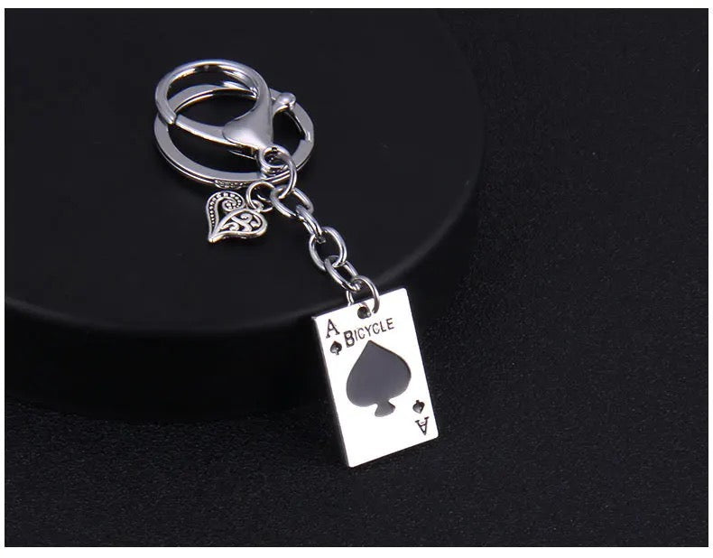 Ace card key chain - מחזיק מפתחות מגניב במיוחד בעיצוב אס עלה iphone case FantasyCaseIL