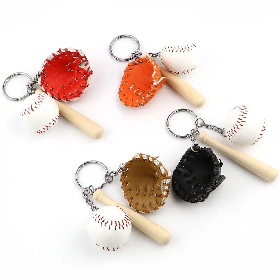 Baseball key chain - מחזיק מפתחות חמוד בעיצוב בייסבול iphone case FantasyCaseIL