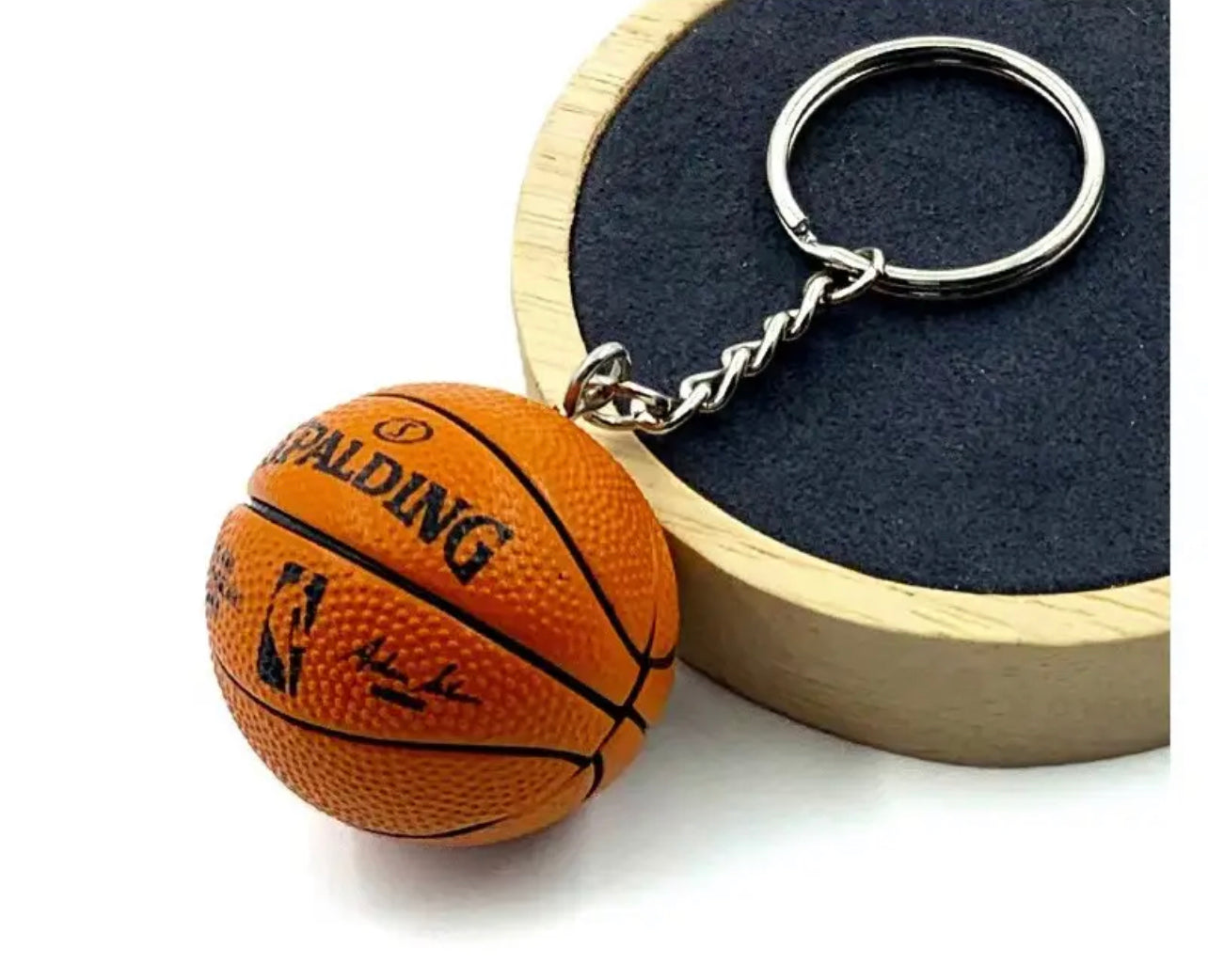 Basketball champion’s key chains - מחזיקי מפתחות חמודים במיוחד בעיצוב קבוצות כדורסל iphone case FantasyCaseIL